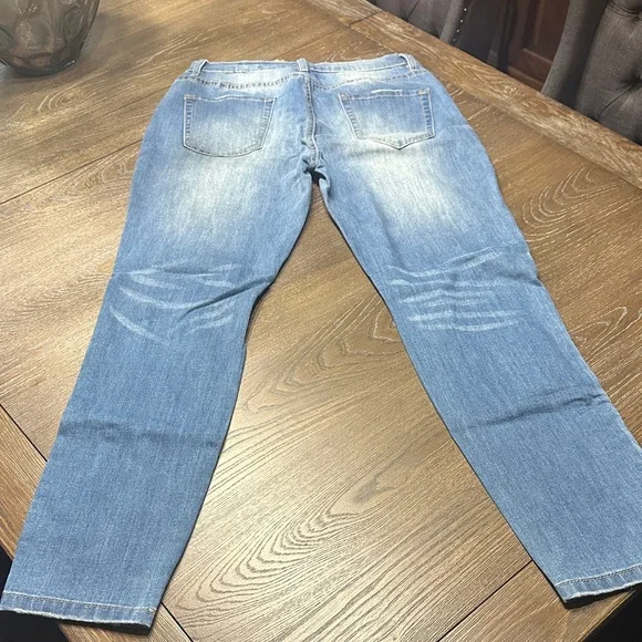 Easel Blue Jeans with Leopard Side Detail - Picture 5 of 7